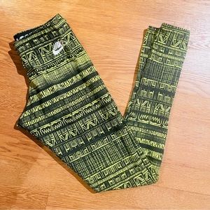 Nike Geometric Print Leggings- Size XS- EUC